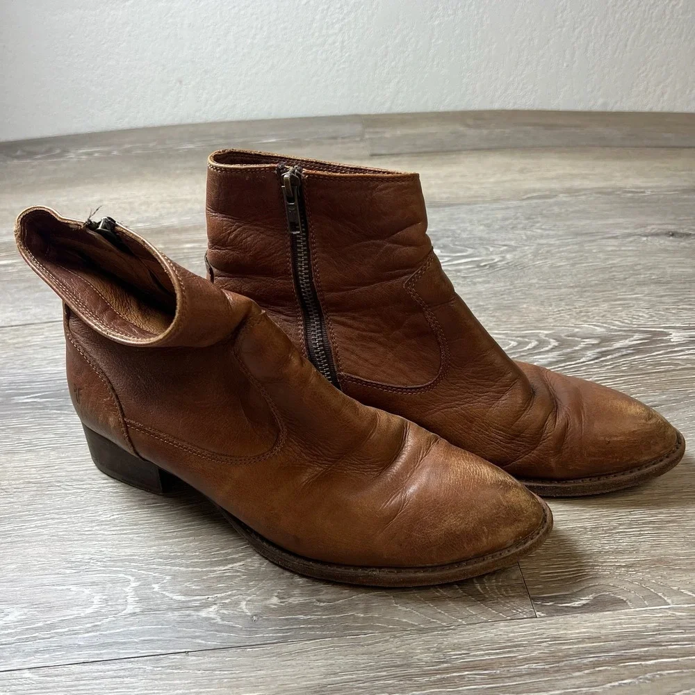 Frye Ankle Boots Womens 9 Cognac Brown Leather Western Side Zip 3476696-COG